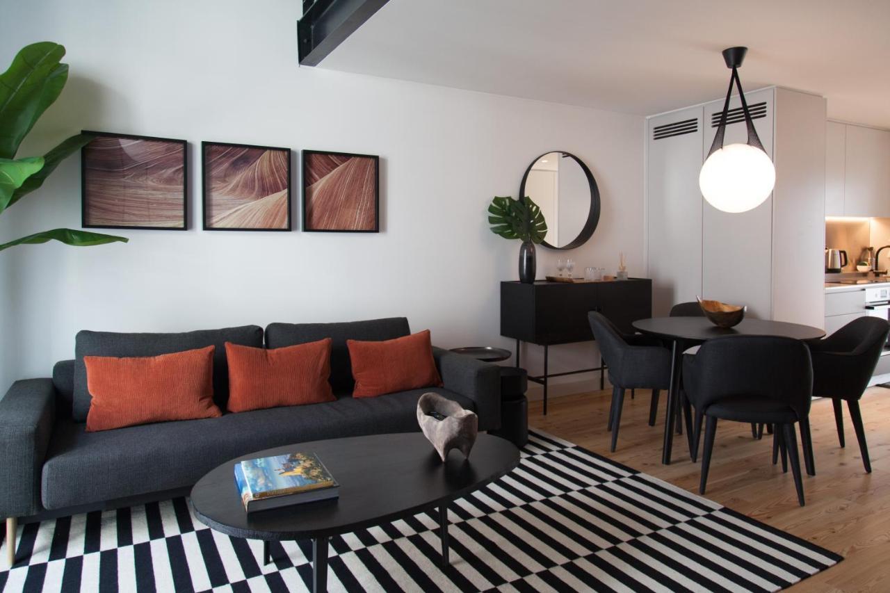Flh Intendente Elegant Mezzanine With Balcony Лиссабон Экстерьер фото