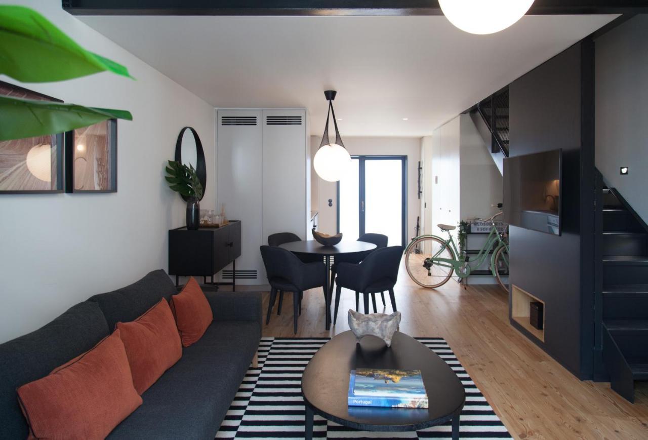 Flh Intendente Elegant Mezzanine With Balcony Лиссабон Экстерьер фото